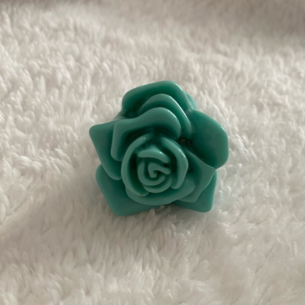 Forever 21 Light Teal/Mint Rose Ring Size 7